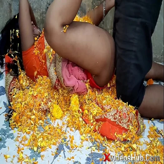 The neighbor step brother-in-law kissed the bhabhi by laying it on flowers. Hindi audio.